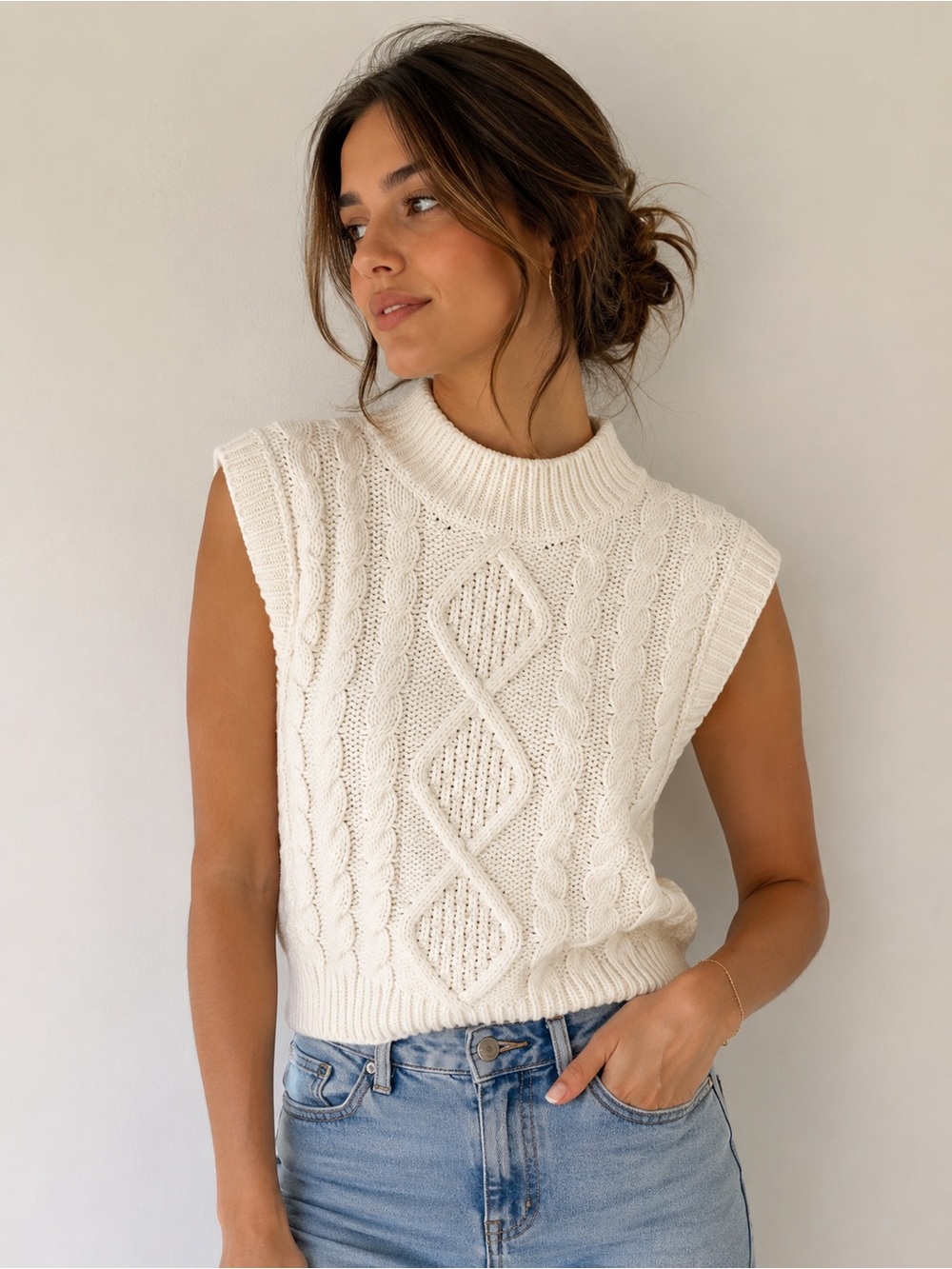 Cable Knit Sweater Vest Cream Mock Neck Sleeveless Layering Cropped Top Sz M